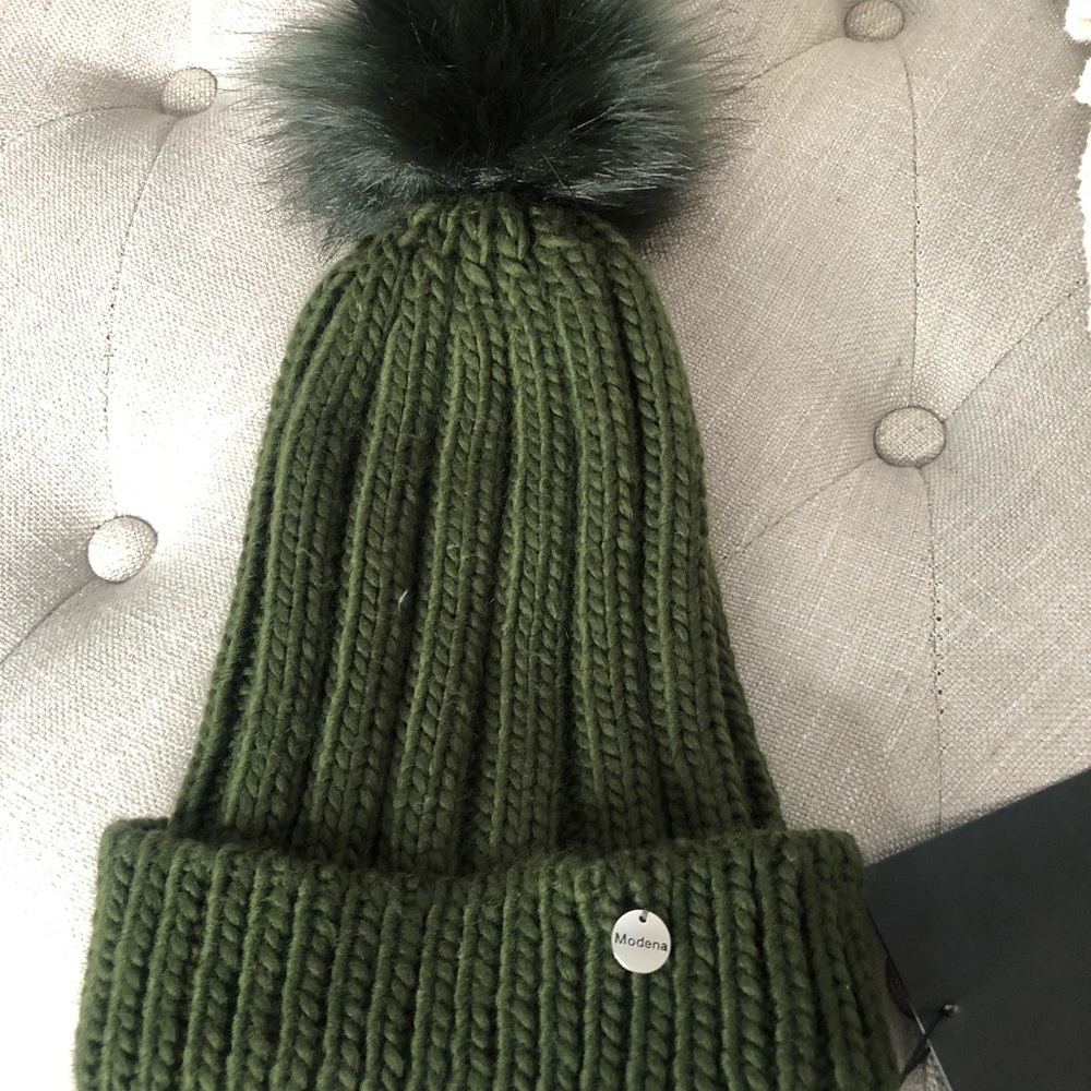 Pom Pom Winter Hat